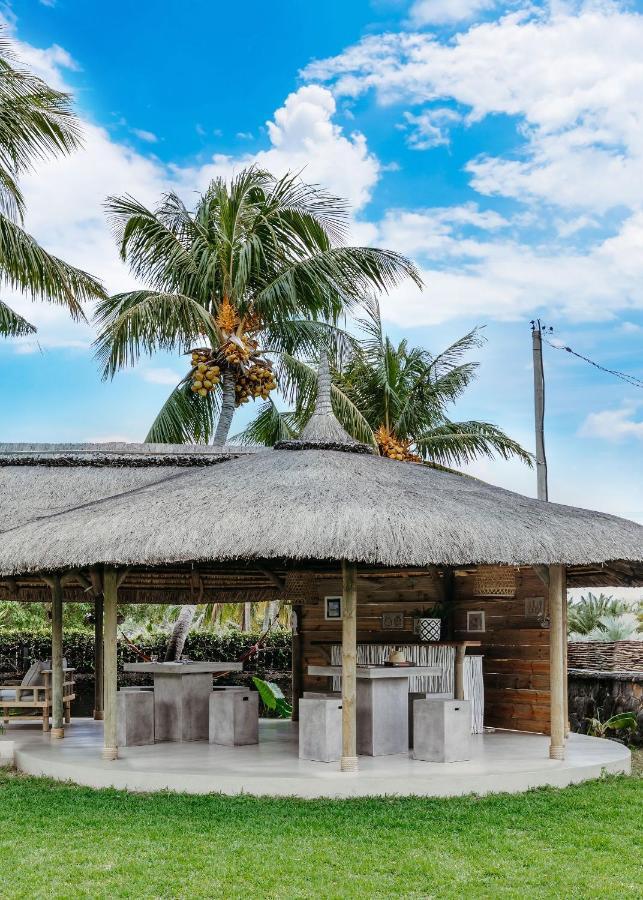 Boutik Le Morne Holiday Apartments Bagian luar foto