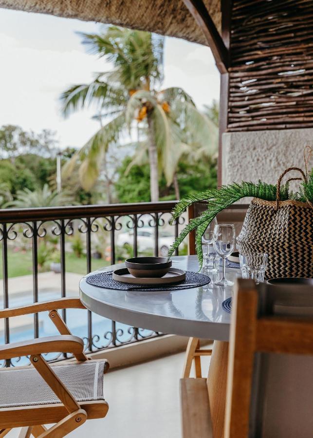 Boutik Le Morne Holiday Apartments Bagian luar foto
